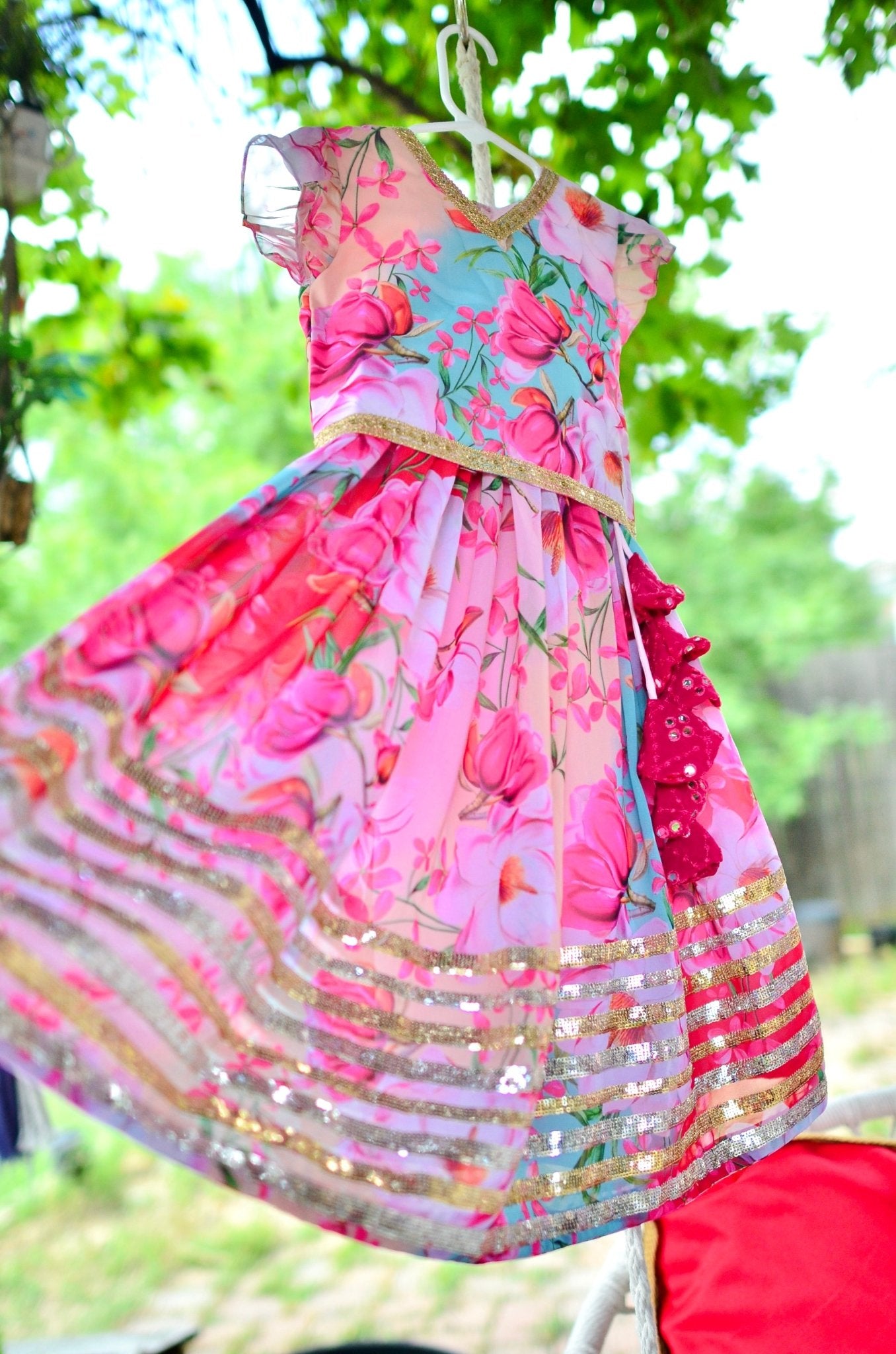 Floral burst lehenga set - kids - Million Raagas