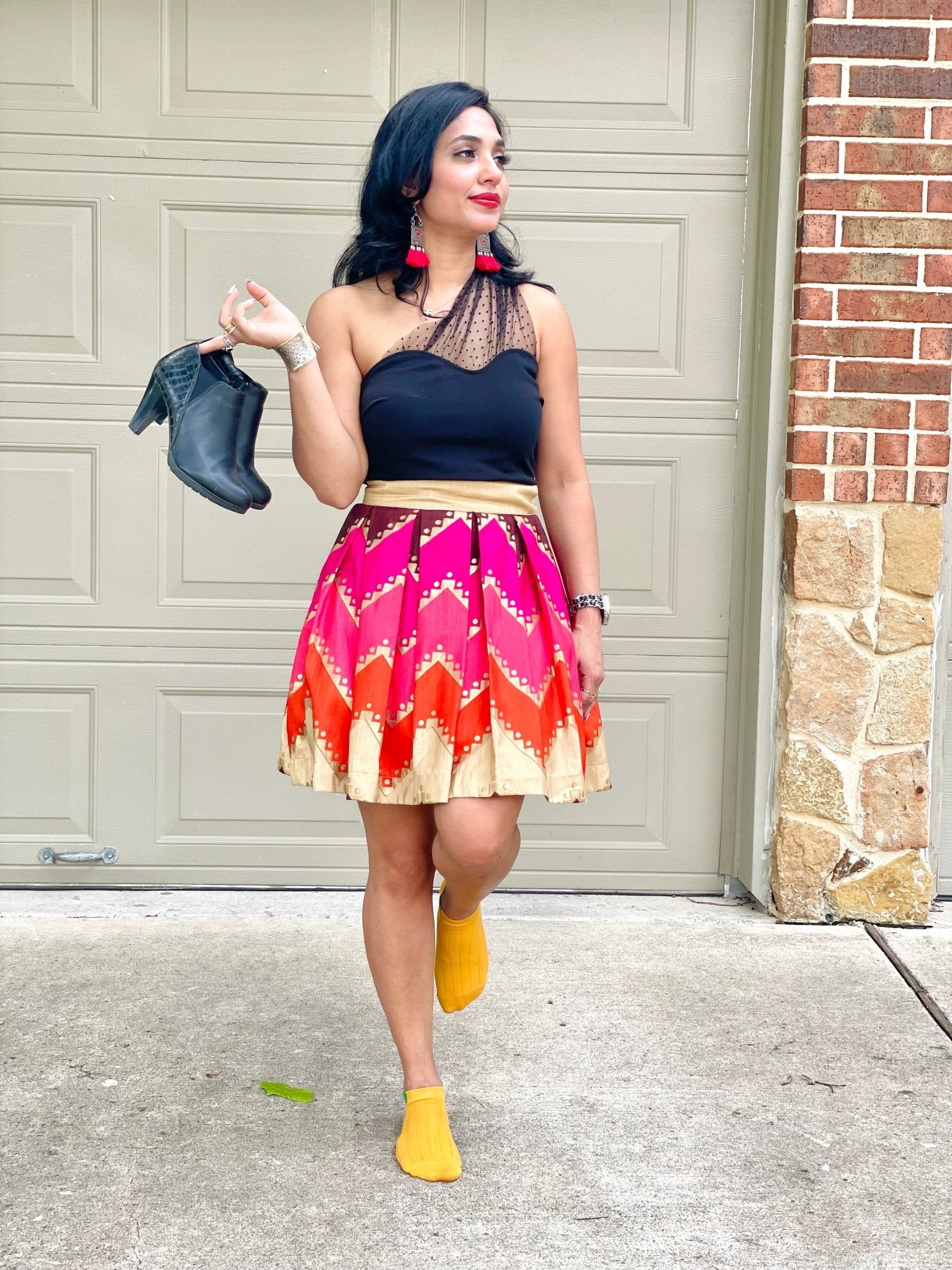 Color explosion geometric print short skirt - Million Raagas